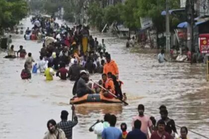 ఏపీ, తెలంగాణ సహా ఐదు ఐదు రాష్ట్రాలకు వరదసాయం- ఎన్ని ఎన్ని?
