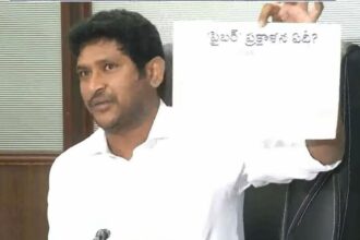 ఐఏఎస్‌పై అవినీతి…
