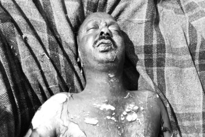 కుటుంబ కలహాలతో నిప్పంటించుకుని వ్యక్తి వ్యక్తి