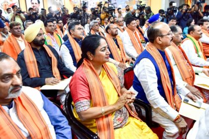 పరేవ్ష్ వర్మ, కపిల్ మిశ్రా 6-సభ్యుల కౌన్సిల్ ఆఫ్ రేఖా గుప్తా