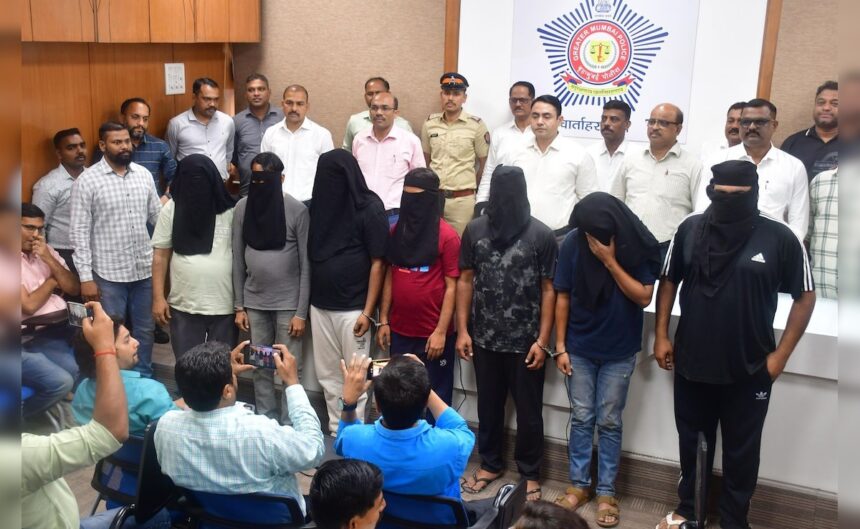 ముంబై పోలీసులు బస్ట్ ఇంటర్-స్టేట్ రాకెట్