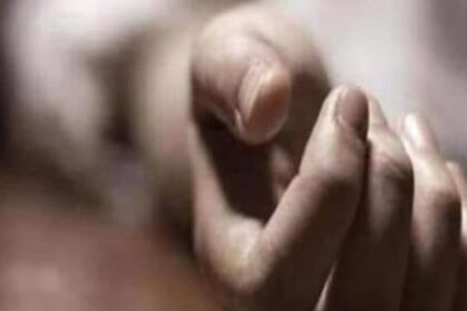 మెదక్ హత్య: మెదక్‌లో దారుణం, వైద్యానికి, వైద్యానికి దండగని భర్తను భర్తను చంపేసిన భార్య, అంత్యక్రియల్లో అంత్యక్రియల్లో గుర్తించిన అంత్యక్రియల్లో