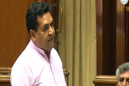 2020 లో మంత్రి కపిల్ మిశ్రాపై ఎఫ్‌ఐఆర్ ిల్లీ పోలీసులు వ్యతిరేకిస్తున్నారు