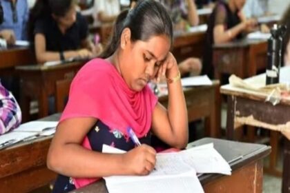 AP SSC పరీక్షలు: రేపటి నుంచి నుంచి పదో పరీక్షలు పరీక్షలు, విద్యార్థులకు ఆర్టీసీ బస్సుల్లో ఉచిత ప్రయాణం