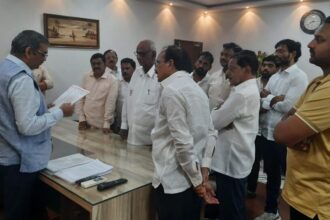 AP ఆర్థిక కార్యదర్శి: బిల్లులు ఇచ్చే ఇచ్చే దాకా ఐఏఎస్‌ వ్యాఖ్యలపై వ్యాఖ్యలపై భగ్గుమంటున్న ఏపీ కాంట్రాక్టర్లు ..
