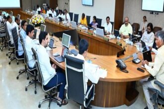 AP క్యాబినెట్ నిర్ణయాలు: చేనేత కార్మికులకు 200 యూనిట్ల ఉచిత విద్యుత్ విద్యుత్, వైఎస్ఆర్ జిల్లా పేరు మార్పు-ఏపీ కేబినెట్ నిర్ణయాలివే నిర్ణయాలివే