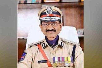 TG ఫోన్ ట్యాపింగ్ కేసు: మరో మరో మలుపు ఫోన్ ట్యాపింగ్ ట్యాపింగ్ కేసు .. హైకోర్టును ఆశ్రయించిన ప్రభాకర్‌ ప్రభాకర్‌ ప్రభాకర్‌