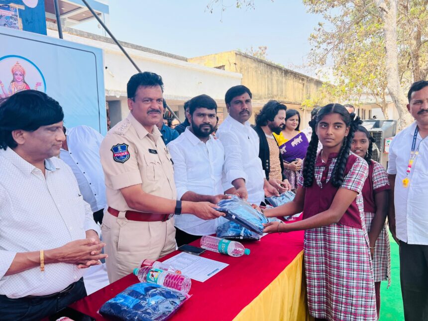 క్రమశిక్షణతో కూడిన విద్య అలవర్చుకోవాలి అలవర్చుకోవాలి: పట్నం ఏసీపీ కేపీవీ రాజు రాజు