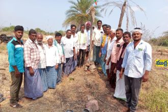 అకాల వర్షాలు కురువకుండా నాగలి పాతిన రైతులు