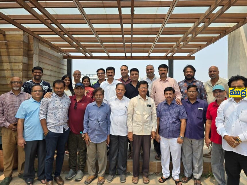 అత్యధికంగా ఆస్తి పన్ను వసూలు చేస్తున్నారు చేస్తున్నారు: ఉత్త‌మ్ కుమార్ రెడ్డి రెడ్డి