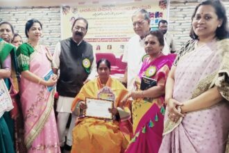అనితకు నేషనల్ లెజెండరీ ఎక్సలెన్స్ ఎక్సలెన్స్