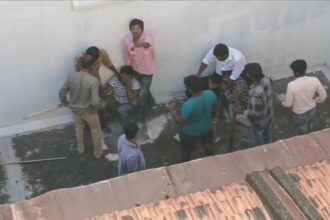 అప్పులు తీర్చడానికి స్నేహితుడి ఇంట్లో ఇంట్లో దోపిడీ యత్నం యత్నం యత్నం, చిత్తూరులో కలకలం కలకలం, ఏడుగురి- చిట్టూర్ ఏడు అరెస్టు చేసిన అప్పుల గందరగోళాన్ని చెల్లించడానికి ఫ్రెండ్స్ హౌస్ వద్ద దోపిడీకి ప్రయత్నించారు, ఆంధ్ర ప్రదేశ్ ప్రదేశ్ ప్రదేశ్
