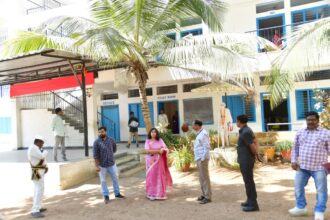ఇంటర్ పరీక్షా కేంద్రాలను తనిఖీ చేసిన కలెక్టర్