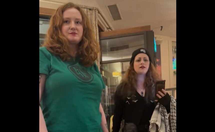 ఇజ్రాయెల్ వ్యక్తి రెస్టారెంట్‌లో ఐరిష్ మహిళ చేత ఉమ్మివేయబడింది