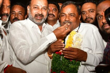 ఈ తీర్పు తీర్పు టీచర్లకు, మోదీకి మోదీకి అంకితం, ప్రధాన ప్రతిపక్షం బీజేపీయేనన్న బీజేపీయేనన్న బండి- సంజయ్- ఈ రోజు తెలంగానా న్యూస్ తాజా నవీకరణలు మార్చి 4 2025, తెలంగాణ తెలంగాణ న్యూస్