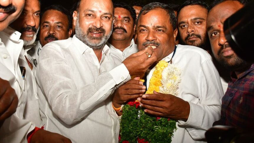 ఈ తీర్పు తీర్పు టీచర్లకు, మోదీకి మోదీకి అంకితం, ప్రధాన ప్రతిపక్షం బీజేపీయేనన్న బీజేపీయేనన్న బండి- సంజయ్- ఈ రోజు తెలంగానా న్యూస్ తాజా నవీకరణలు మార్చి 4 2025, తెలంగాణ తెలంగాణ న్యూస్
