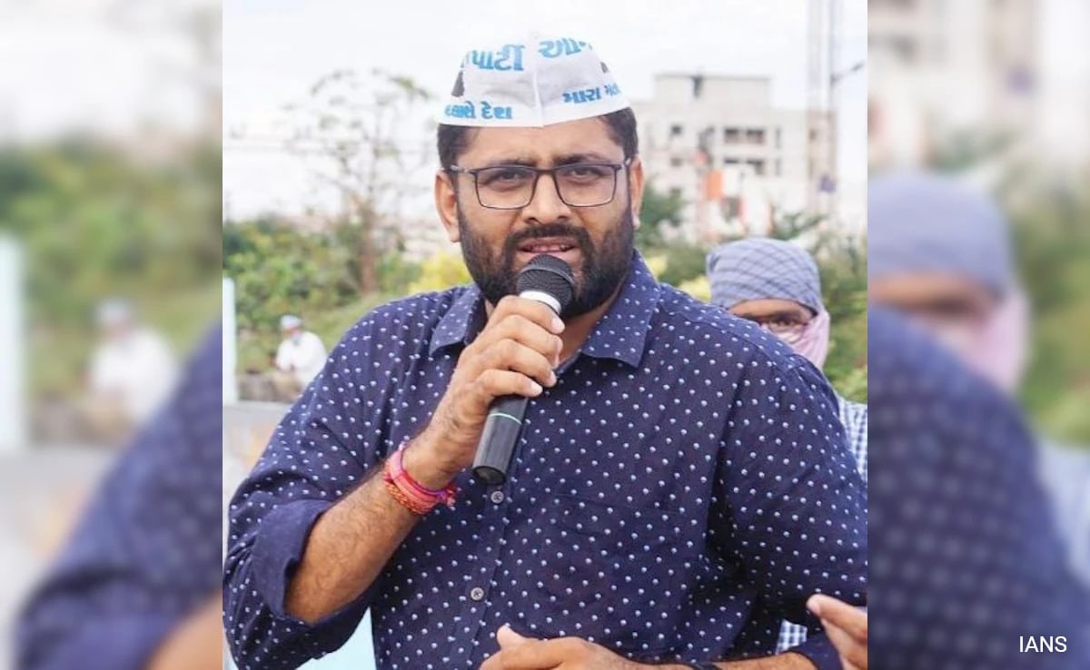 గుజరాత్‌లో విసవ్‌దార్ బైపోల్స్‌కు ముందు ఆప్ గోపాల్ ఇటాలియాను పార్టీ అభ్యర్థిగా నామినేట్ చేస్తుంది