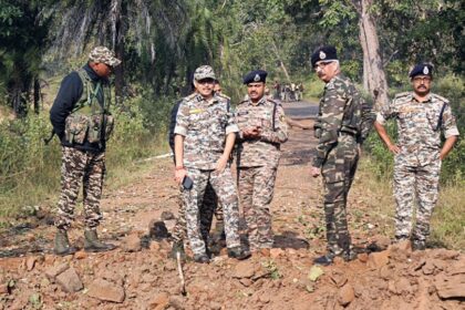 ఛత్తీస్‌గ h ్ ఎన్‌కౌంటర్: ఛత్తీస్గఢ్లో ఛత్తీస్గఢ్లో- 16 మంది మావోయిస్టులు మావోయిస్టులు హతం ..