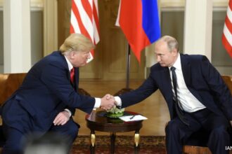 ట్రంప్, పుతిన్ ఈ వారం ఉక్రెయిన్‌పై "చర్చ": యుఎస్ రాయబారి