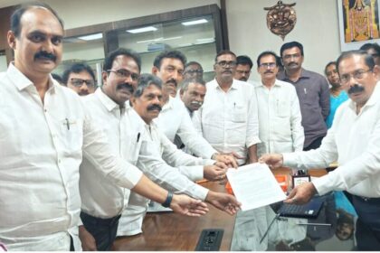 ప్రభుత్వ ఉద్యోగులకు బకాయిల బకాయిల చెల్లింపు, నేడు నేడు రూ .6200 కోట్ల కోట్ల .. ఏళ్ల ఏళ్ల తరబడి నిరీక్షిస్తున్న నిరీక్షిస్తున్న ఉద్యోగులు- ఈ రోజు ఆంధ్రప్రదేశ్ న్యూస్ తాజా నవీకరణలు మార్చి 21 2025, ఆంధ్ర ప్రదేశ్ న్యూస్ ప్రదేశ్