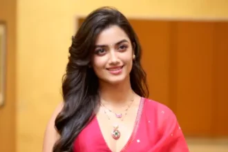 బంపరాఫర్ కొట్టేసిన భాగ్యశ్రీ .. ఏకంగా ఏకంగా ప్రభాస్ తో ..!