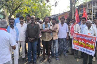బుడమెరు ఉపశమనం: బుడమేరు బుడమేరు వరద పరిహారం సీపీఎం ఆందోళన ఆందోళన, అందరికీ ఇచ్చేశామని హోంమంత్రి ప్రకటనపై ప్రకటనపై ప్రకటనపై