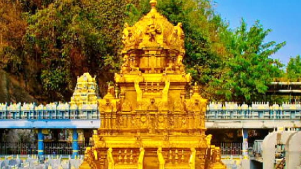బెజవాడ దుర్గమ్మ పుట్టినిల్లుగా పోలీస్‌ స్టేషన్‌ స్టేషన్‌ ప్రచారంలో నిజమెంత నిజమెంత ఆలయంపై ఆలయంపై ఆలయంపై పట్టుకోసమే పట్టుకోసమే పట్టుకోసమే!
