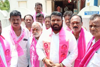 బేషరతుగా క్షమాపణ చెప్పాలి: బీఆర్ఎస్ బీఆర్ఎస్