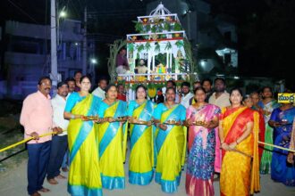 బ్రహ్మోత్సవాల్లో భాగంగా సువర్ణ సువర్ణ - ముద్రా న్యూస్