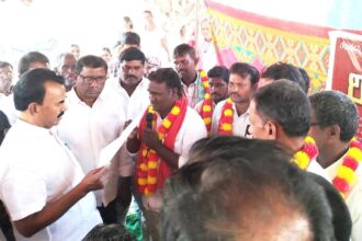 మంత్రి జూపల్లి హామీ తో రిలే నిరాహార దీక్షల దీక్షల విరమణ