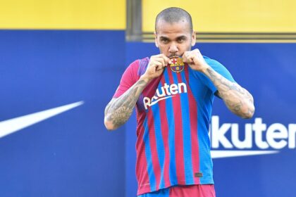 మాజీ బార్సిలోనా స్టార్ డాని అల్వెస్ అత్యాచార శిక్షను తారుమారు చేసింది