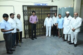 రాజేందర్ నగర్ నగర్ లోని ఈవీఎం గోడౌన్ ను జిల్లా కలెక్టర్ కలెక్టర్. నారాయణ నారాయణ