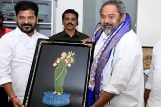రేవంత్ రెడ్డికి ఊహించని గిఫ్ట్ ఇచ్చిన ఆర్ నారాయణమూర్తి నారాయణమూర్తి