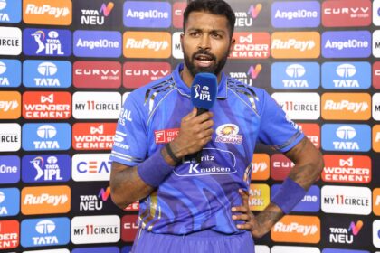 రోహిత్ శర్మ మళ్ళీ ఫ్లాప్ అవుతున్నప్పుడు, హార్దిక్ పాండ్యా యొక్క మొద్దుబారిన హెచ్చరిక "మి బ్యాటర్స్" వద్ద