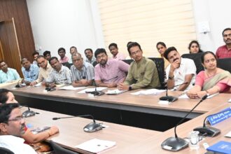 విద్యా ప్రమాణాలు పెంచడం పై శ్రద్ధ పెట్టాలి పెట్టాలి: జిల్లా కలెక్టర్ కోయ శ్రీ హర్ష హర్ష