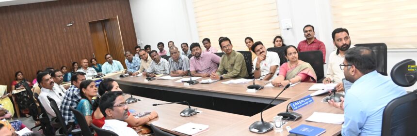 విద్యా ప్రమాణాలు పెంచడం పై శ్రద్ధ పెట్టాలి పెట్టాలి: జిల్లా కలెక్టర్ కోయ శ్రీ హర్ష హర్ష