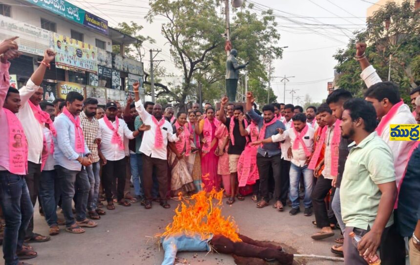 సస్పెన్షన్ తో తో జగదీష్ రెడ్డి రెడ్డి గొంతు నొక్కిన నాలుగు కోట్ల ప్రజల గొంతు గొంతు గొంతు