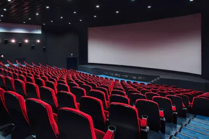 సామాన్యులకు అందుబాటులో సినిమా .. అన్ని థియేటర్లలో థియేటర్లలో టికెట్ రూ .200!