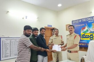 సోషల్ మీడియాలో అనుచిత అనుచిత వ్యాఖ్యలు వారిపై వారిపై చర్యలు తీసుకోండి