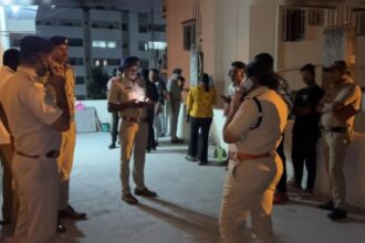 స్త్రీ మృతదేహం బెంగళూరులోని సూట్‌కేస్‌లో నింపినట్లు, భర్త పూణే నుండి అరెస్టు చేయబడ్డాడు