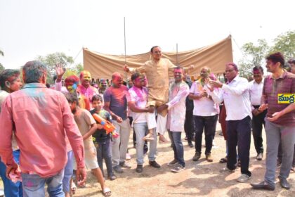 హోలీ సంబరాల్లొ కొత్త కొత్త - ముద్రా న్యూస్