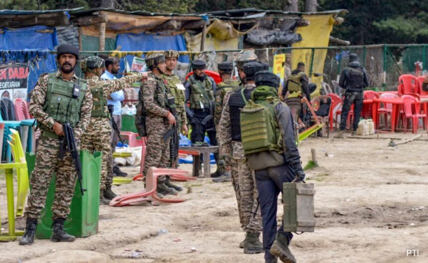 13 వ శతాబ్దపు కవితతో పాకిస్తాన్లోని భారతదేశానికి ఇరాన్ మధ్యవర్తిత్వ ఆఫర్