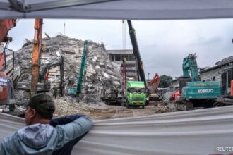 300 కంటే ఎక్కువ, 74 కాదు, బ్యాంకాక్ ఆకాశహర్మ్యం శిథిలాల క్రింద చిక్కుకున్న కార్మికులు, వర్గాలు చెబుతున్నాయి