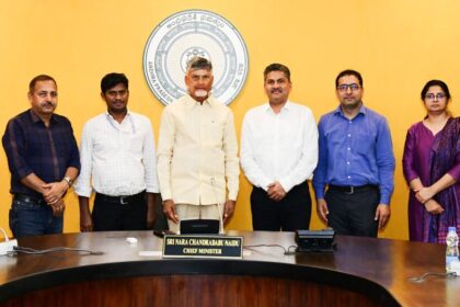 AP బర్డ్ ఫ్లూ: 'బర్డ్ ఫ్లూపై ఆందోళన అవసరం లేదు' - ఐసీఎంఆర్ బృందంతో సీఎం చంద్రబాబు సమీక్ష చంద్రబాబు