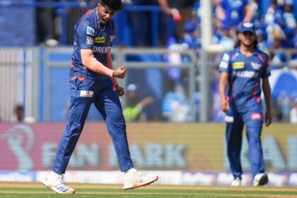 LSG యొక్క 156.7 కిలోమీటర్ల సంచలనం రోహిత్ శర్మ 2 సిక్సర్లు కొట్టడానికి యాదవ్ యొక్క ఖచ్చితమైన సమాధానం - చూడండి