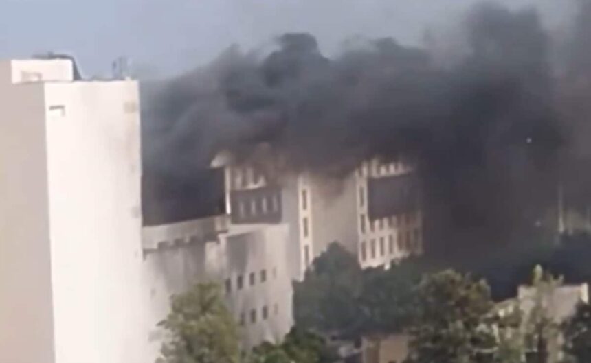 ఇస్లామాబాద్‌లో టీమ్ హోటల్ కావడానికి ముందు ఓపెనర్ ముందు ట్రబుల్ పిఎస్‌ఎల్ 2025 ను తాకింది