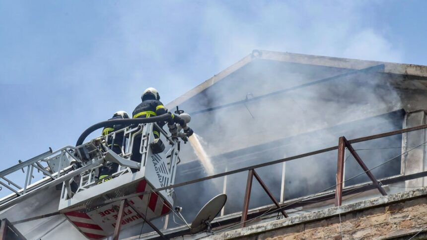 ఈడీ ముంబై కార్యాలయంలో కార్యాలయంలో .. కీలక కీలక డాక్యుమెంట్లు డాక్యుమెంట్లు!