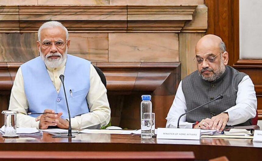 ఉగ్రవాద దాడి తరువాత పిఎం డయల్స్ అమిత్ షా, శ్రీనగర్ కోసం బయలుదేరడానికి హోంమంత్రి