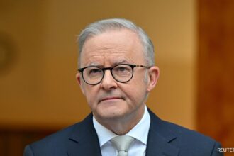 ఓటింగ్ ప్రారంభం కావడంతో ప్రధాని అల్బనీస్ పార్టీ స్లిమ్ ఆధిక్యాన్ని కలిగి ఉంది