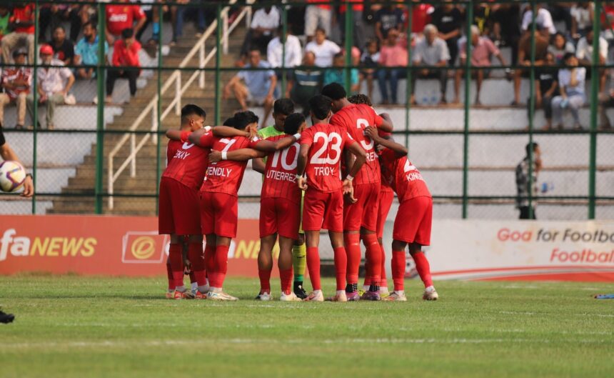 చర్చిల్ బ్రదర్స్ ఐ-లీగ్ పైన తాత్కాలికంగా పూర్తి చేస్తారు, టైటిల్ ఫేట్ ఐఫ్ తీర్పుపై ఆధారపడి ఉంటుంది